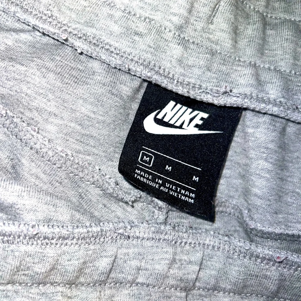 Nike Bundle - Picture 5 of 6